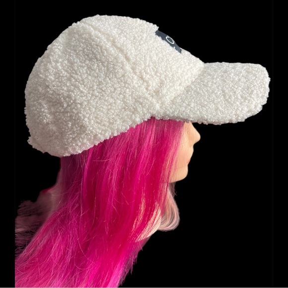 Hats - Picture 3 of 4